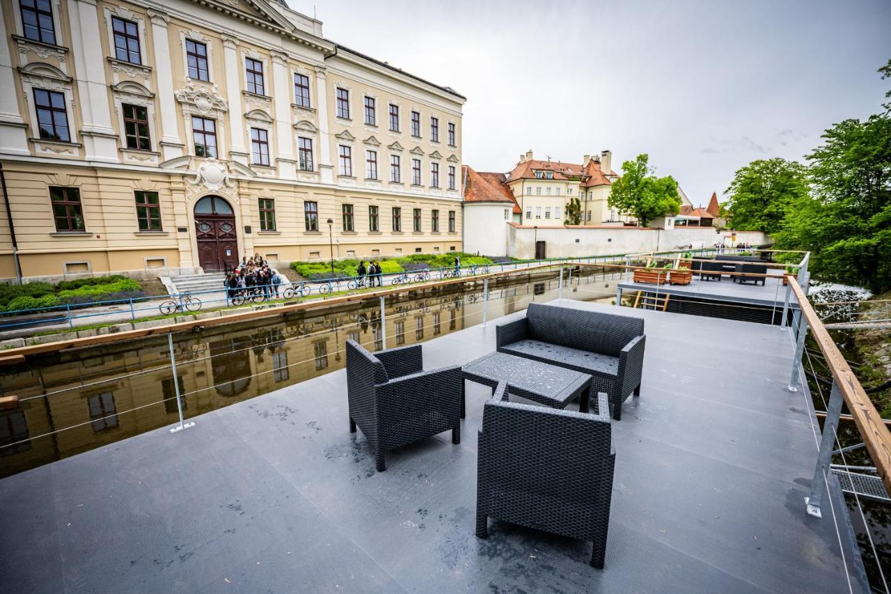 Rezidence Malse - Unikatni Apartmany Na Vode Budweis Exterior foto