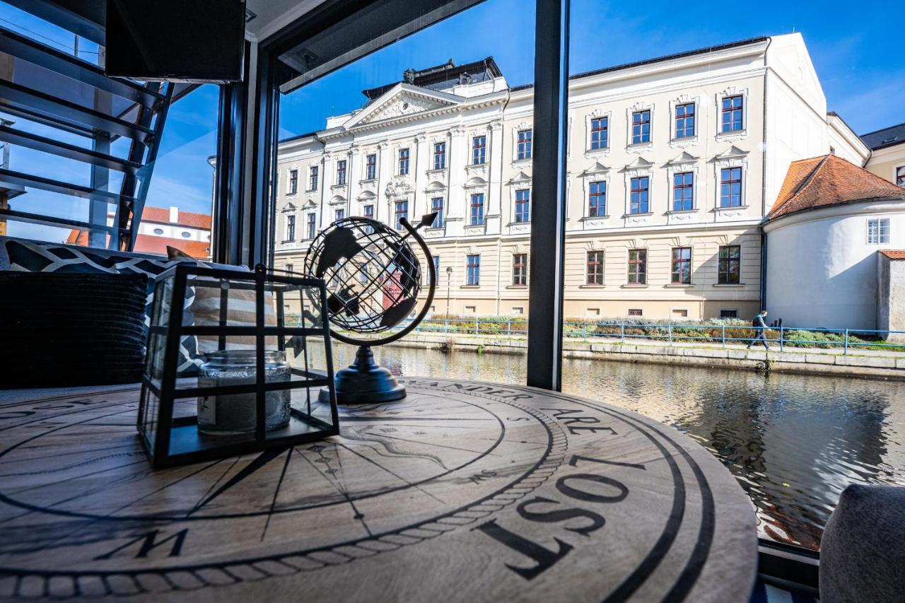 Rezidence Malse - Unikatni Apartmany Na Vode Budweis Exterior foto